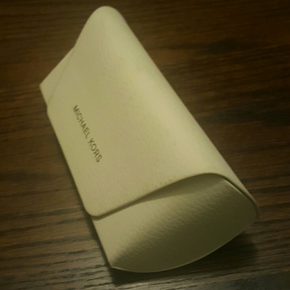 Michael Kors eyeglasses frame - Picture 8 of 8